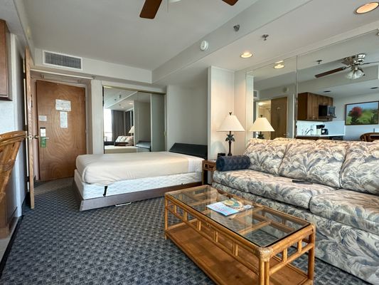 The Imperial Hawaii Resort by null