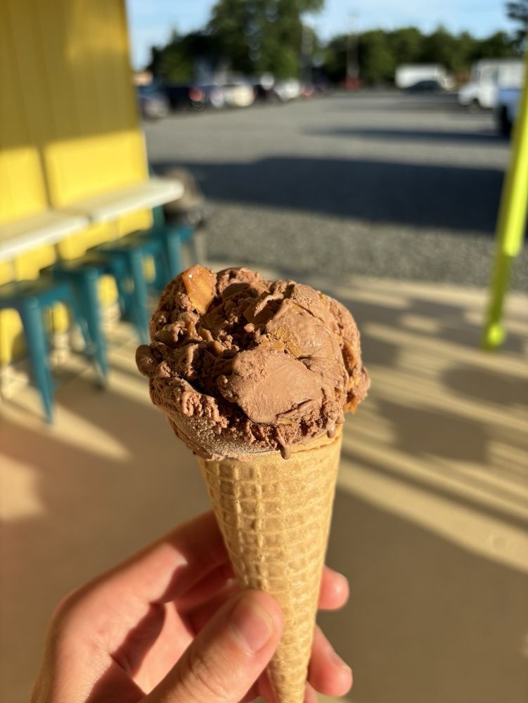 5 POINTS CUSTARD Updated September 2024 12 Reviews 557 S Tuckahoe