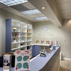 Custom Chiropractor - Palo Alto - Custom Chiropractor Palo Alto reception