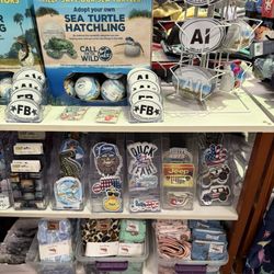 Harbor Wear - Lots of fun souvenirs here!