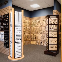 Decorator Hardware & Bath