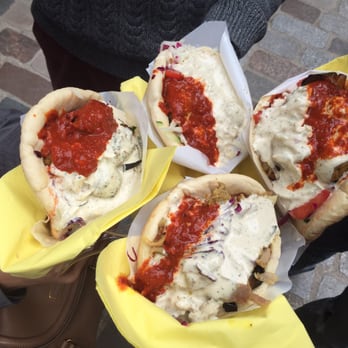 L'As du Fallafel - Falafel specials--don't forget to ask for spicy sauce! - Kosher Near Me - Paris, 75 L'As du Fallafel - Falafel specials--don't forget to ask for spicy sauce! - Kosher Near Me - Paris, 75