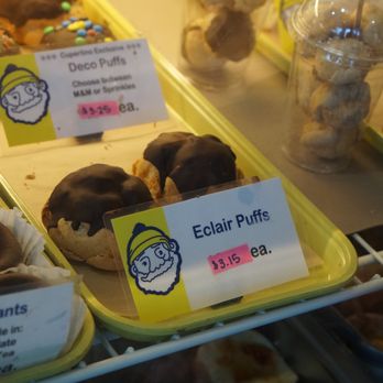 Beard Papa's - Desserts Near Me - Cupertino, California