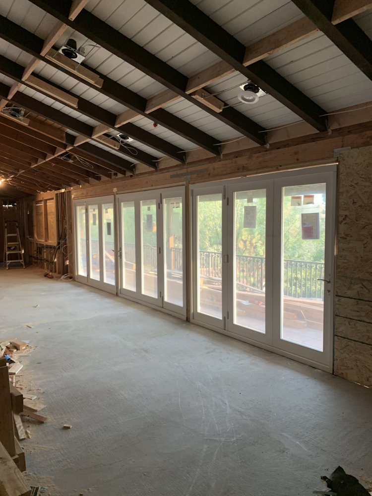 Slide of Alexander Windows