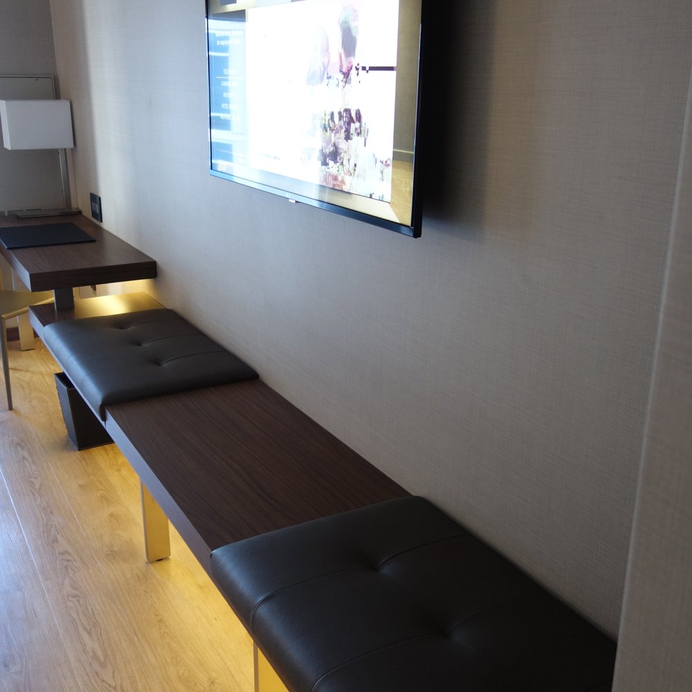 AC Hotel Phoenix Tempe/Downtown - Bench seating to either sit or put your luggage on. - Hotels Near Me - Tempe, Arizona