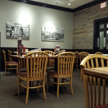 Colonial Cafe - Naperville - Clean and maybe somewhat sterile decor - Ice Cream & Frozen Yogurt Near Me - Naperville, Illinois Colonial Cafe - Naperville - Clean and maybe somewhat sterile decor - Ice Cream & Frozen Yogurt Near Me - Naperville, Illinois