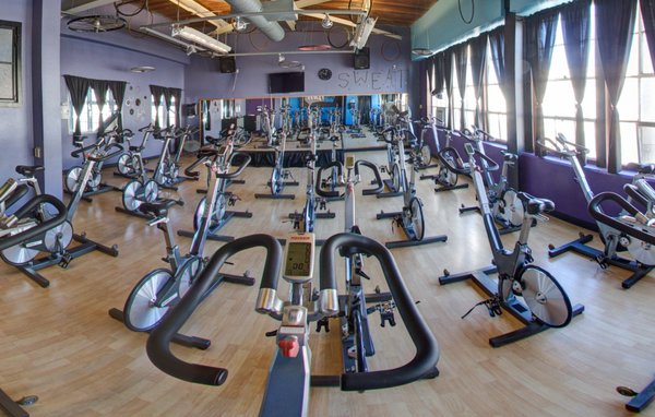 BLADIUM SPORTS & FITNESS CLUB  104 Photos & 351 Reviews  800 W Tower