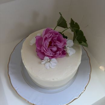 Rabalais' Bistro - Gluten free carrot cake - Bakeries Near Me - Santa Paula, California Rabalais' Bistro - Gluten free carrot cake - Bakeries Near Me - Santa Paula, California