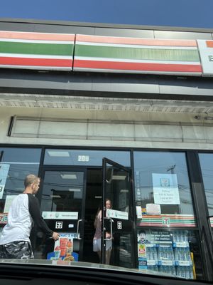 7-Eleven