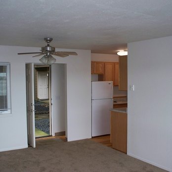Bayshore Apartments - Apartments Near Me - Astoria, Oregon Bayshore Apartments - Apartments Near Me - Astoria, Oregon