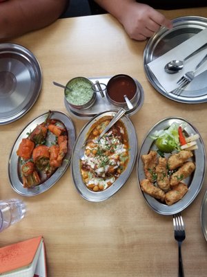Malhi Sweets Restaurant et Sucreries by null