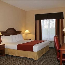 Holiday Inn Express & Suites Columbia-I-20 at Clemson Rd