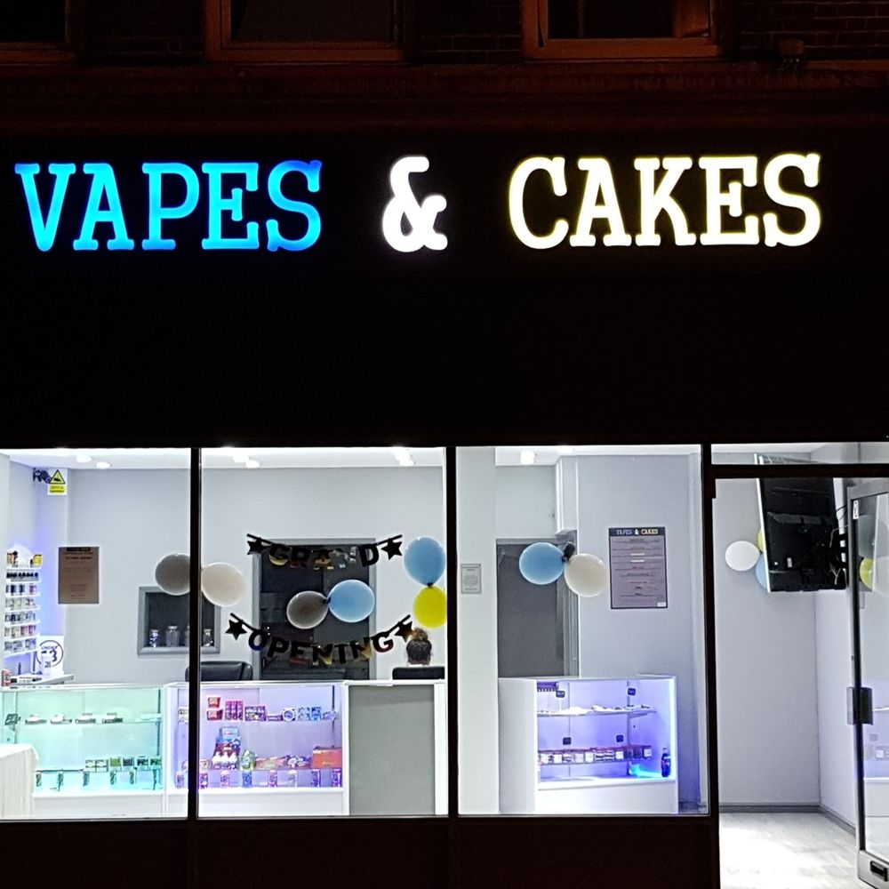 VAPES AND CAKES Updated September 2024 80 Photos 218 Jamaica Road