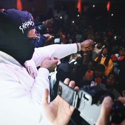 XL NIGHT LIFE