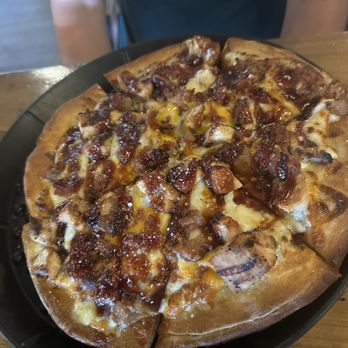 Eli Fish Brewing Company - Chicken bbq pizza - Breweries Near Me - Batavia, New York Eli Fish Brewing Company - Chicken bbq pizza - Breweries Near Me - Batavia, New York