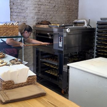 De Nata - Into the oven - Patisserie/Cake Shop Near Me - Seville, SE