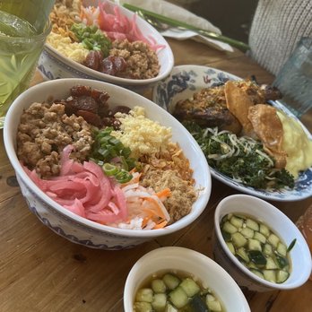 HAI HAI - Hanoi Sticky Rice Bowl (Classic), Balinese Chicken Rice Plate - Vietnamese Near Me - Minneapolis, Minnesota