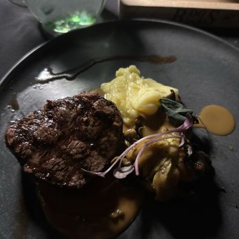 Butcher & The Bear - steak - Steakhouses Near Me - Chicago, Illinois Butcher & The Bear - steak - Steakhouses Near Me - Chicago, Illinois
