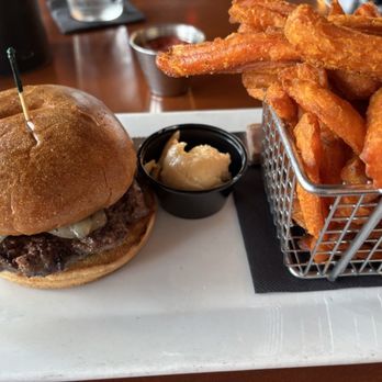 The Hangry Bison - New American Near Me - Winter Park, Florida