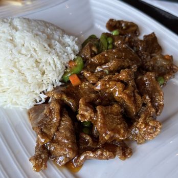 Sun Kitchen Asian Bistro - 13. Szechuan Style Beef - Sushi Bars Near Me - Brentwood, California Sun Kitchen Asian Bistro - 13. Szechuan Style Beef - Sushi Bars Near Me - Brentwood, California