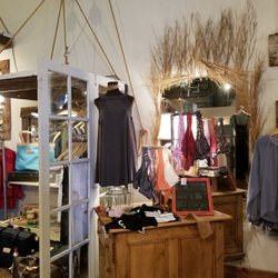 Roots Boutique - Cute displays