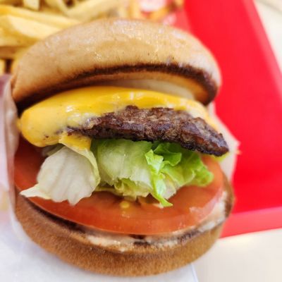 In-N-Out Burger by null
