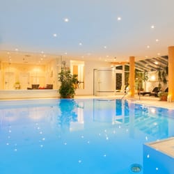 Hotel Hochland - Schwimmbad, Wellnesshotel Nauders Hochland