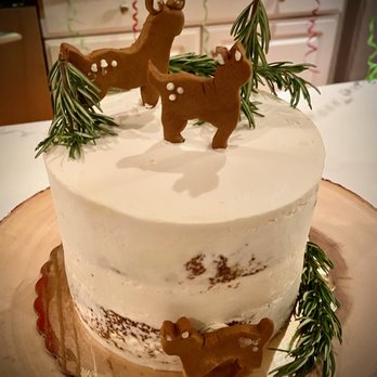 Homestead Kitchen - Artisan Cakery - a cake decorated with gingerbreads - Custom Cakes Near Me - Westland, Michigan