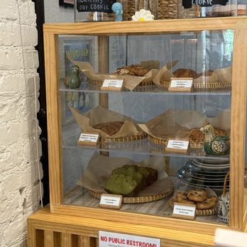 Le Phin - Pastries - Coffee & Tea Near Me - New York, New York