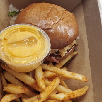 Holdaak Fried Chicken - Original Chicken Sandwich w/ Fries - Chicken Shop Near Me - Orange, California