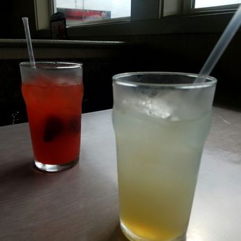 IHOP - Strawberry lemonade and Mango Lemonade - American Near Me - Stone Mountain, Georgia
