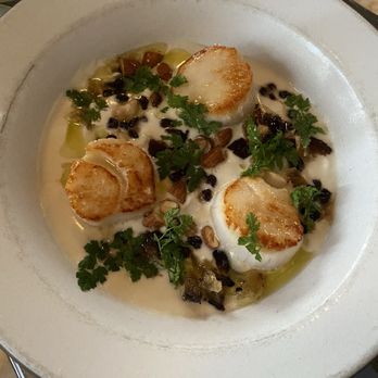 Henrietta Red - Scallops - New American Near Me - Nashville, Tennessee