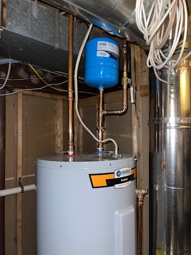 Slide of Titan Jetters