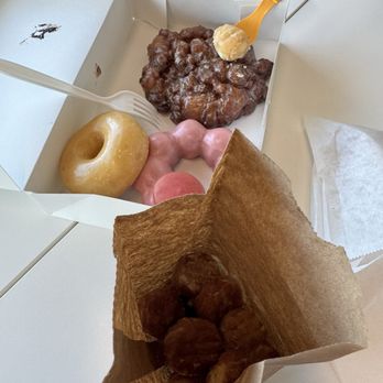 The Donut Kitchen - Classic Glazed  Donut, Cronut Hole Glaze Dozen, strawberry mochi donut, apple fritter - Donuts Near Me - McKinney, Texas