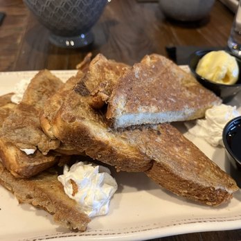 Allenberry Resort - French toast that was advertised as thick cut sourdough bread but average and not hot - Resorts Near Me - Boiling Springs, Pennsylvania Allenberry Resort - French toast that was advertised as thick cut sourdough bread but average and not hot - Resorts Near Me - Boiling Springs, Pennsylvania