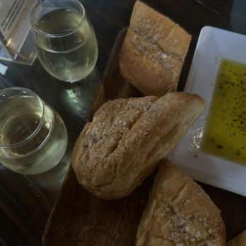 Fish Tales Winery & Bistro - Wineries Near Me - Broken Bow, Oklahoma