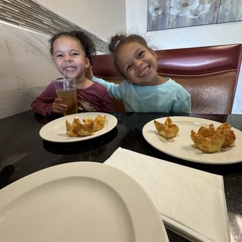 Asian Wok Mae - Anne - Kid and family friendly - Chinese Near Me - Reno, Nevada