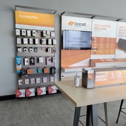 Boost Mobile - Accessories and plan info