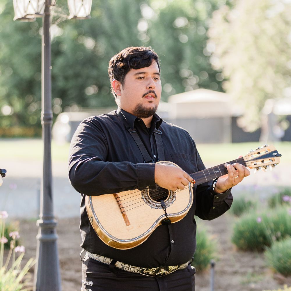 Mariachi Sol y Luna - Musicians Near Me - Bakersfield, California Mariachi Sol y Luna - Musicians Near Me - Bakersfield, California