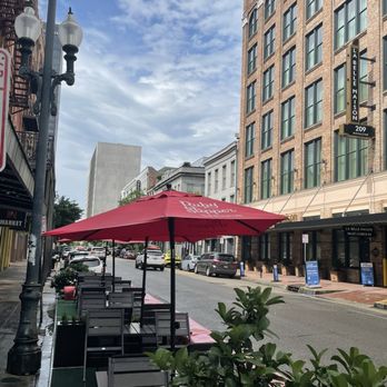 Ruby Slipper Central Business District - Outdoor seating on Magazine Street - Breakfast & Brunch Near Me - New Orleans, Louisiana Ruby Slipper Central Business District - Outdoor seating on Magazine Street - Breakfast & Brunch Near Me - New Orleans, Louisiana