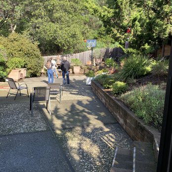 Paradigm San Francisco - Back courtyard with basketball hoop - Counseling & Mental Health Near Me - San Rafael, California Paradigm San Francisco - Back courtyard with basketball hoop - Counseling & Mental Health Near Me - San Rafael, California