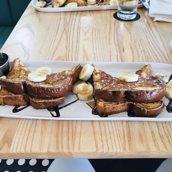 Hideout - French Toast - Bars Near Me - Honolulu, Hawaii