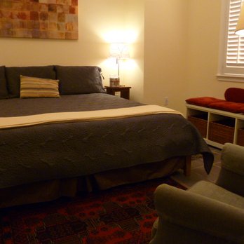 The Annex Accommodations - Bedroom with king size Tempur-pedic bed - Guest Houses Near Me - Richmond, California The Annex Accommodations - Bedroom with king size Tempur-pedic bed - Guest Houses Near Me - Richmond, California