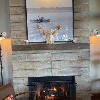 King Tide Fish and Shell - Fireplace - Seafood Near Me - Portland, Oregon King Tide Fish and Shell - Fireplace - Seafood Near Me - Portland, Oregon