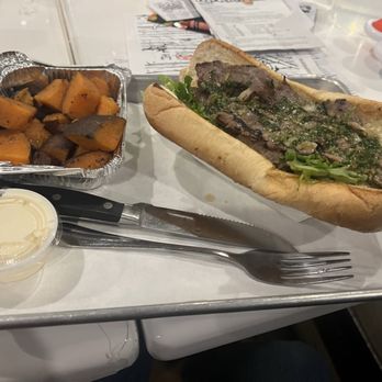 Une Année Brewery - Chimichurri Skirt Steak Sandwich with smoked sweet potatoes - Breweries Near Me - Niles, Illinois