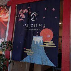 Mizumi Japanese Bistro - Decoration