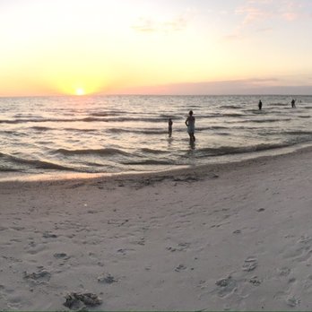 Cortez Beach - Beaches Near Me - Bradenton Beach, Florida