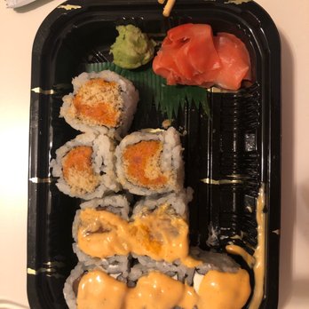 Maluken & Sushi Express - Spicy Tuna Roll Salmon and Cream Cheese Roll - Sushi Bars Near Me - Brookline, Massachusetts