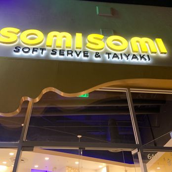 Somisomi - Store Front 12.03.22 - Ice Cream & Frozen Yogurt Near Me - Irvine, California