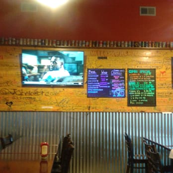 Tom's Crab Shack - Cajun/Creole Near Me - Concord, California